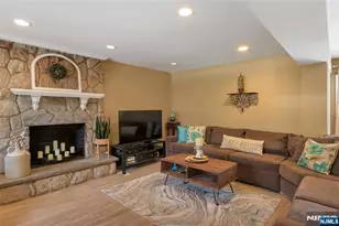 236 Oak Ave, River Vale Township, NJ 07675 - Photo 8