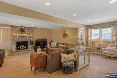 236 Oak Avenue, River Vale Township, NJ 07675 - Photo 4