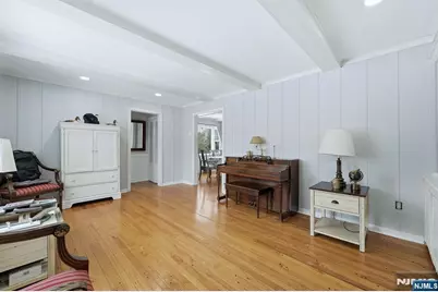 207 Elm Avenue, Hackensack, NJ 07601 - Photo 4