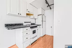 2185 Lemoine 5B, Fort Lee, NJ 07024 - Photo 6