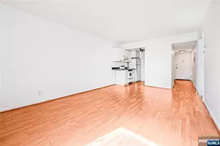 2185 Lemoine 5B, Fort Lee, NJ 07024 - Photo 4