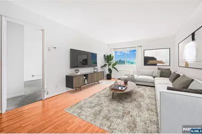 2185 Lemoine 5B #5B, Fort Lee, NJ 07024 - Photo 2