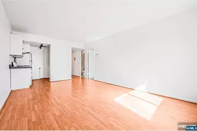 2185 Lemoine 5B #5B, Fort Lee, NJ 07024 - Photo 8