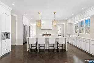 396 Knollwood Rd, Ridgewood, NJ 07450 - Photo 22