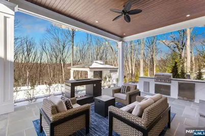 396 Knollwood Road, Ridgewood, NJ 07450 - Photo 18