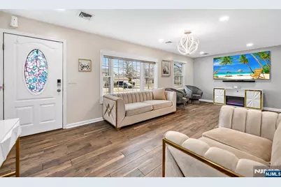 128 Bell Avenue, Saddle Brook Township, NJ 07663 - Photo 4