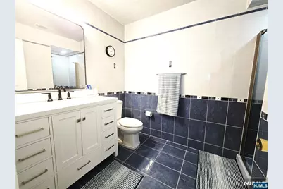 566 Windsor Drive 606 #606, Palisades Park, NJ 07650 - Photo 12