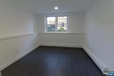 401 Undercliff Avenue, Edgewater, NJ 07020 - Photo 22