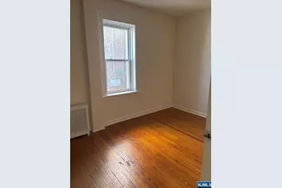 467 Washington Avenue 1 #1, Hackensack, NJ 07601 - Photo 6