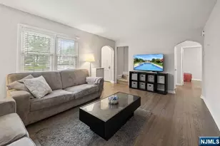 13-08 Plaza Rd, Fair Lawn, NJ 07410 - Photo 4