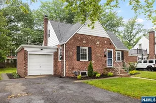 13-08 Plaza Rd, Fair Lawn, NJ 07410 - Photo 2