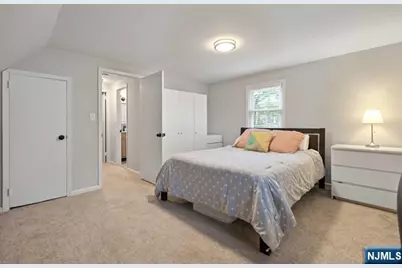 13-08 Plaza Road, Fair Lawn, NJ 07410 - Photo 18