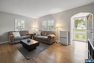 13-08 Plaza Rd, Fair Lawn, NJ 07410 - Photo 8