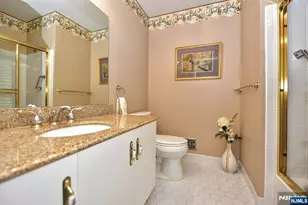 473 Mahogany Ct 473, Mahwah, NJ 07430 - Photo 18