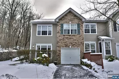 473 Mahogany Court 473 #473, Mahwah, NJ 07430 - Photo 2