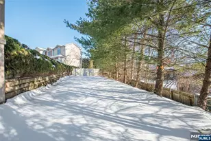 6 Merrimack Ct, Paramus, NJ 07652 - Photo 22