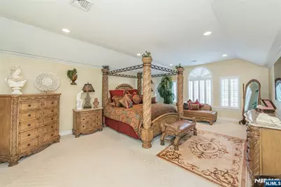 6 Merrimack Court, Paramus, NJ 07652 - Photo 10