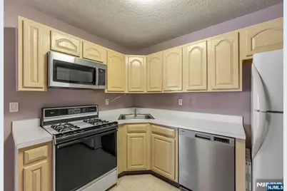 1144 Garrison Court, Mahwah, NJ 07430 - Photo 14