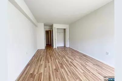 333 Grand Avenue 1A #1A, Palisades Park, NJ 07650 - Photo 8