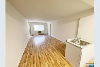 333 Grand Avenue 1A #1A, Palisades Park, NJ 07650 - Photo 2