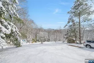 70 Skyline Dr, Oakland, NJ 07436 - Photo 38