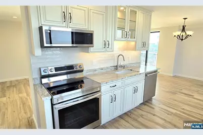 151 Prospect Avenue 19A #19A, Hackensack, NJ 07601 - Photo 2