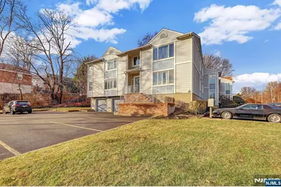 2 Grand Avenue 2 #2, Hawthorne, NJ 07506 - Photo 2