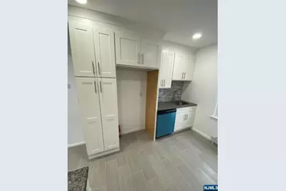 20 Borig Place 2 #2, Lodi, NJ 07644 - Photo 8