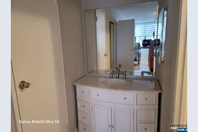 200 Winston Drive 2017 #2017, Cliffside Park, NJ 07010 - Photo 18