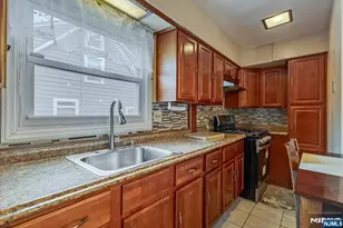 15 Belle Terre Rd, West Orange Township, NJ 07052 - Photo 10