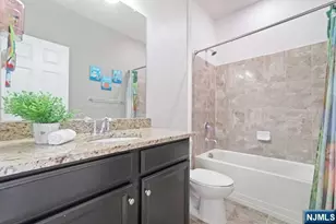 60 Truman Dr, Wood Ridge, NJ 07075 - Photo 32