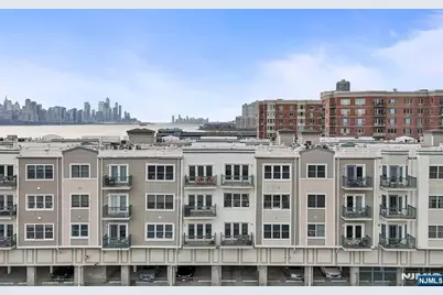 344 The Promenade 344 #344, Edgewater, NJ 07020 - Photo 2