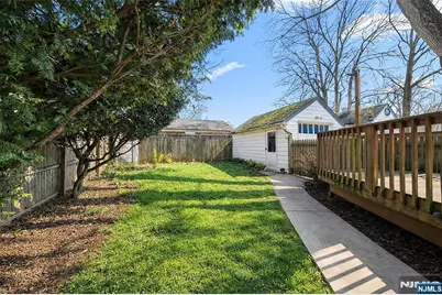 185 Larch Avenue, Teaneck Township, NJ 07666 - Photo 24