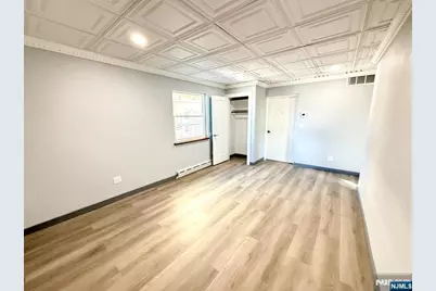 85 Midland Avenue 1 #1, Wallington, NJ 07057 - Photo 4