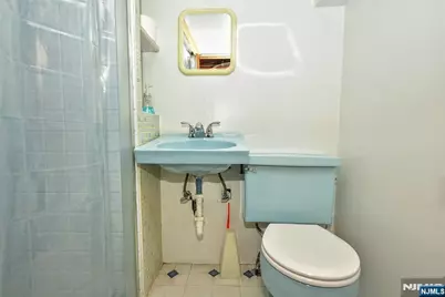 417 Franklin Avenue, Hasbrouck Heights, NJ 07604 - Photo 26