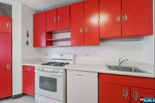 7002 Jfk Blvd E 6D, Guttenberg, NJ 07093 - Photo 10