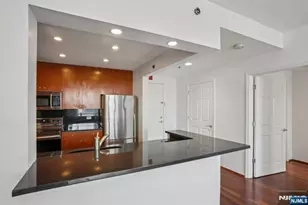 3110 City Pl, Edgewater, NJ 07020 - Photo 6