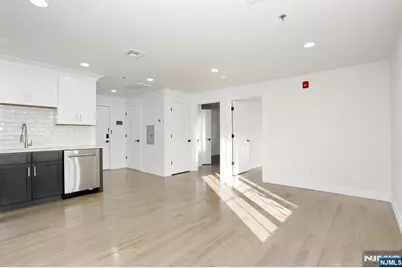 160 Terrace Street 2H #2H, Haworth, NJ 07641 - Photo 12