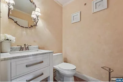 44 Lynn, Englewood Cliffs, NJ 07632 - Photo 10