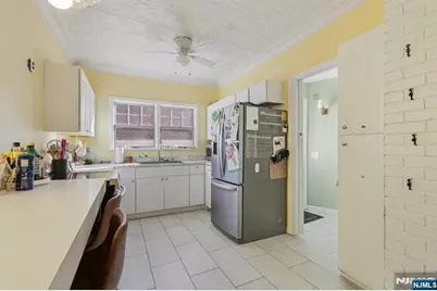 1114 Anderson Avenue, Fort Lee, NJ 07024 - Photo 14