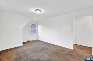 1010 Ponsi Street 2, Fort Lee, NJ 07024 - Photo 4