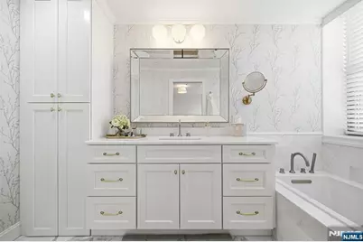 2301 Rio Vista Drive, Mahwah, NJ 07430 - Photo 28
