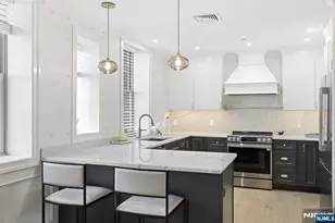 2301 Rio Vista Dr, Mahwah, NJ 07430 - Photo 14