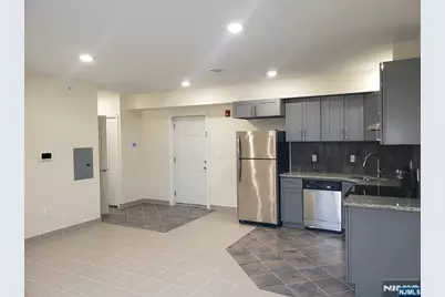 44 Bergen Boulevard 9 #9, Fairview, NJ 07022 - Photo 8