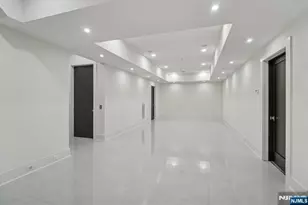 50 Roberts Rd, Englewood Cliffs, NJ 07632 - Photo 46