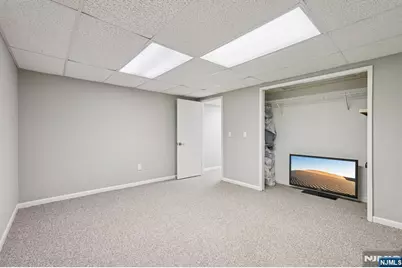 47 Chicopee Drive, Wayne, NJ 07470 - Photo 30