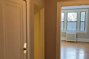 805 Red Road D1, Teaneck Township, NJ 07666 - Photo 6