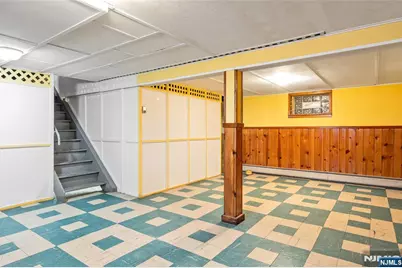 27-10 Urban Place, Fair Lawn, NJ 07410 - Photo 20