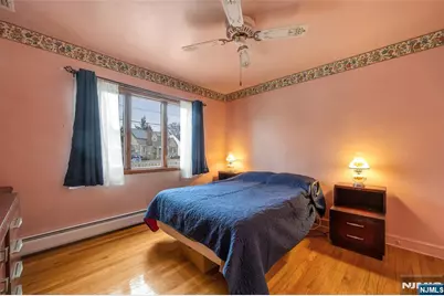 27-10 Urban Place, Fair Lawn, NJ 07410 - Photo 12