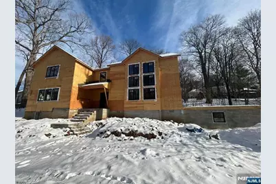 142 Diamond Hill Road, Berkeley Heights Township, NJ 07922 - Photo 2